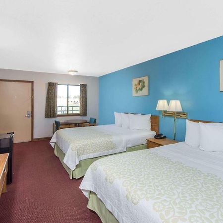 Days Inn By Wyndham Mountain Grove Екстериор снимка
