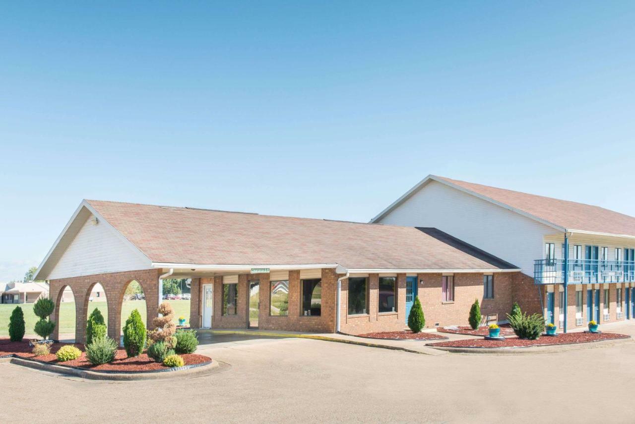 Days Inn By Wyndham Mountain Grove Екстериор снимка