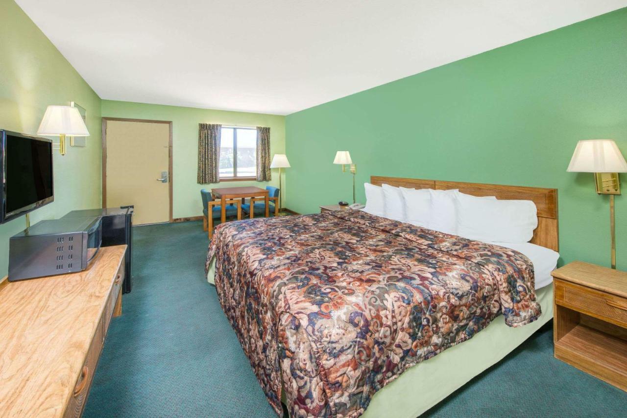 Days Inn By Wyndham Mountain Grove Екстериор снимка